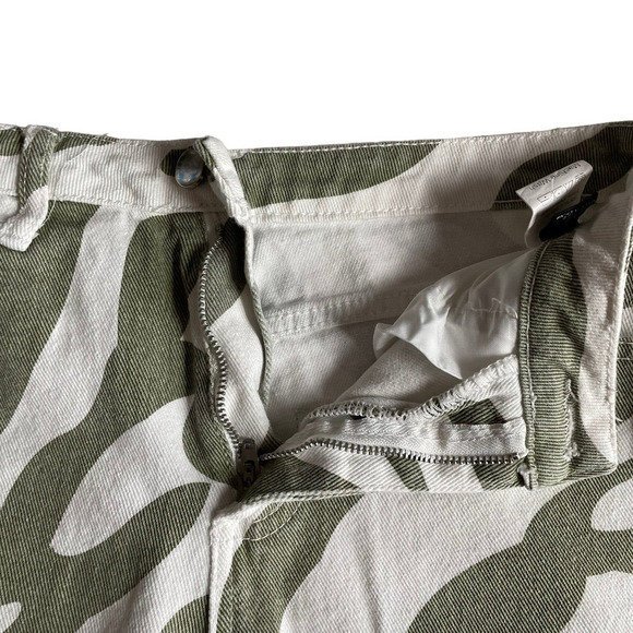 Shein Jeans High Waisted Zebra Striped Off White Green Straight Leg Denim XS NEW - Picture 10 of 14